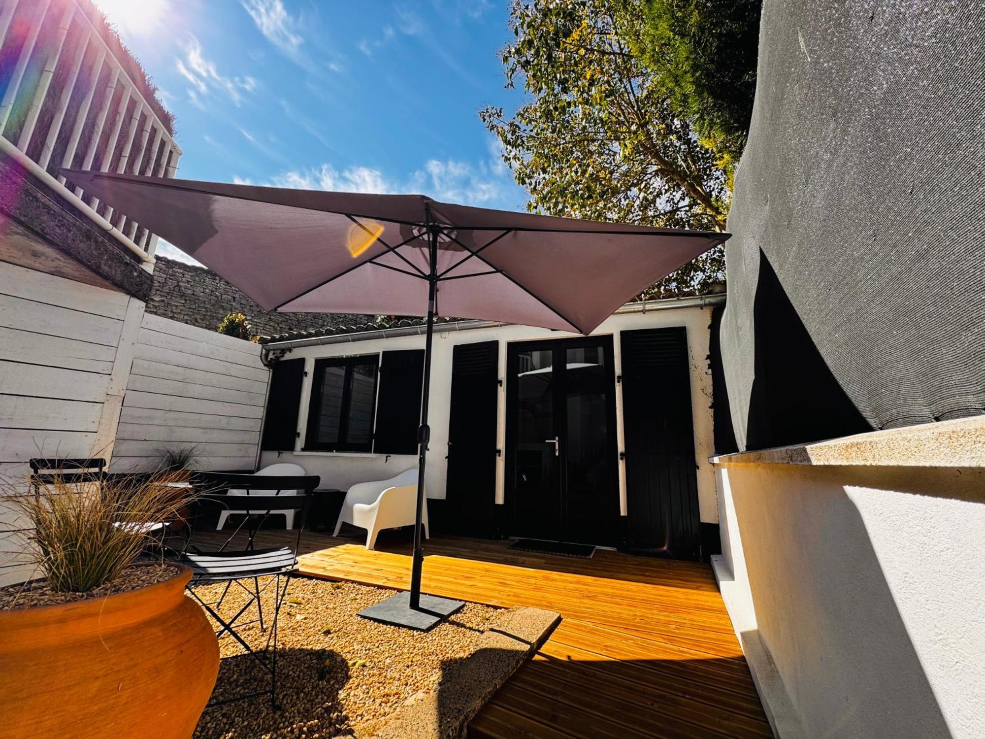 Le Petit Re, Hypercentre, Garage Prive, Terrasse Apartment นีออร์ ภายนอก รูปภาพ